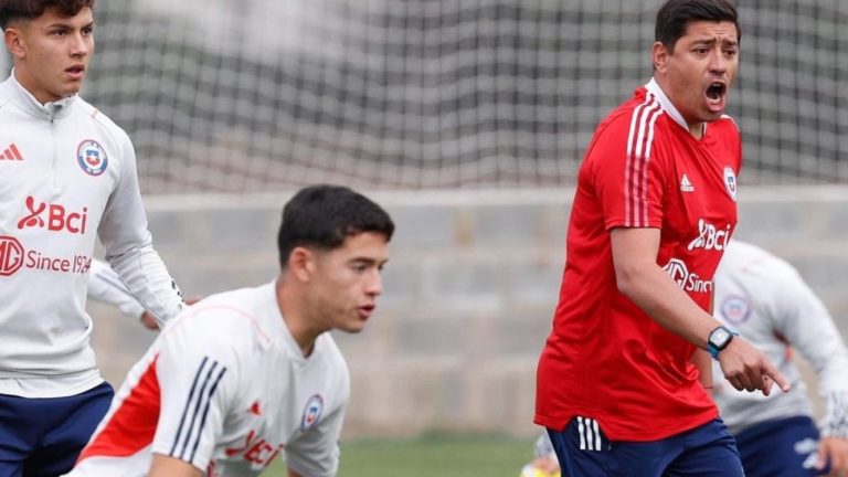 Con un regreso y sin Brereton: La formación que prepara Nicolás Córdova para el Chile vs Ecuador