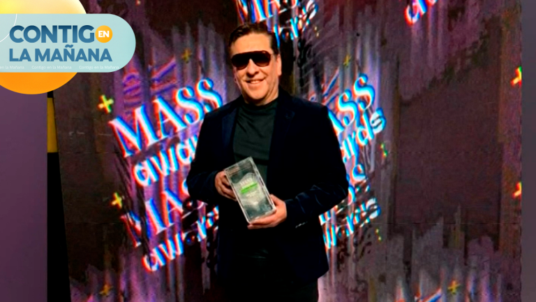 Julio César Rodríguez recibió el premio Mass Awards y sufrió inédito chascarro