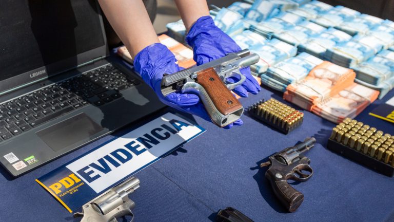 Millonario fraude a Fonasa: Clan familiar obtuvo 4 mil millones con empresas de fachada y 600 falsos trabajadores