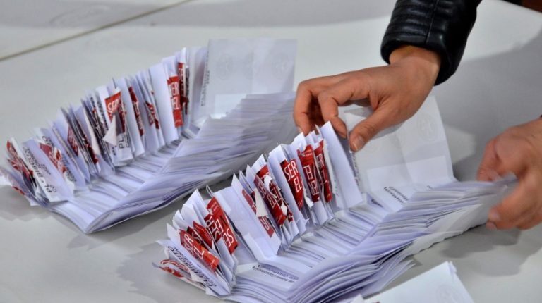 Sigue aquí los RESULTADOS PARCIALES por región del Plebiscito Constitucional 2023