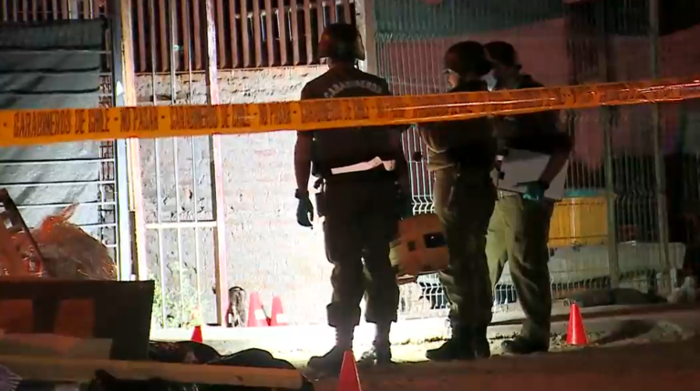 Dos carabineros heridos tras balacera en Pedro Aguirre Cerda: Investigan vínculo con mujer fallecida