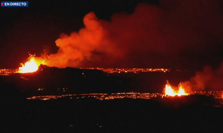 Así son las impactantes imágenes en vivo de la erupción de volcán en Islandia