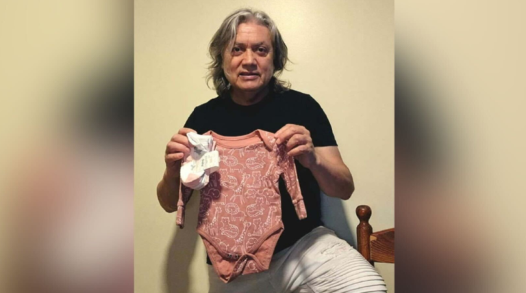 Ex senador Alejandro Navarro anuncia que se convertirá en padre por séptima vez a sus 65 años