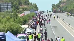 Peregrinos llegan masivamente a cumplir sus mandas al Santuario de Lo Vásquez