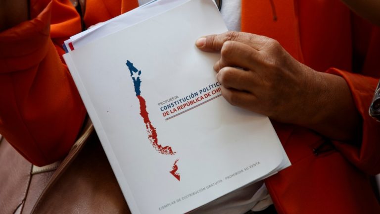 Plebiscito Constitucional: Comandos entran en la recta final de campaña y apuntan a los indecisos