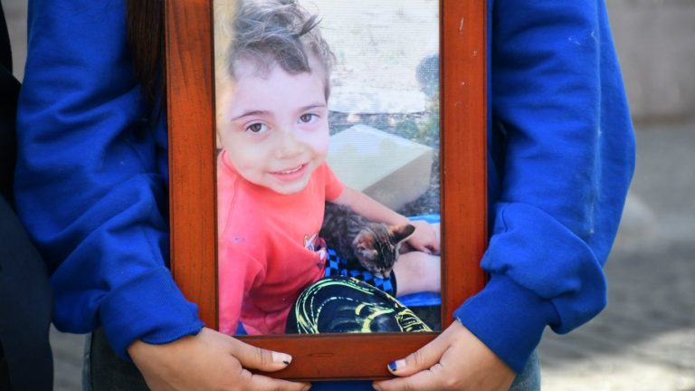 Caso Tomás Bravo: Fiscalía cerró investigación contra tío abuelo y definirá si habrá nueva acusación