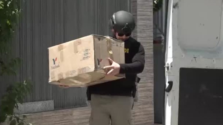 Cayó clan familiar que falsificaba ropa de marca: Tenían talleres donde confeccionaban hasta las etiquetas