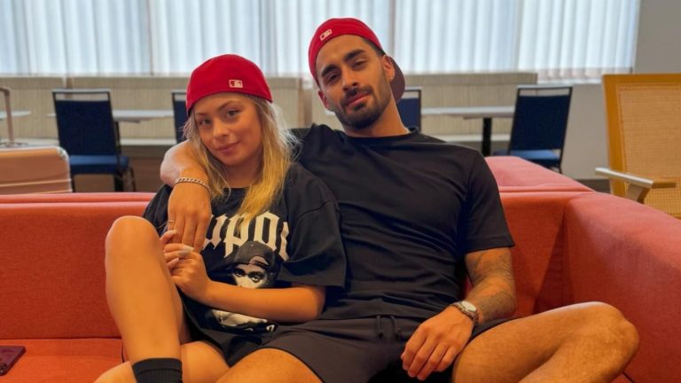 Jorge Aldoney no aguantó y le entregó antes el regalo de Navidad a Skar: Esta fue su reacción