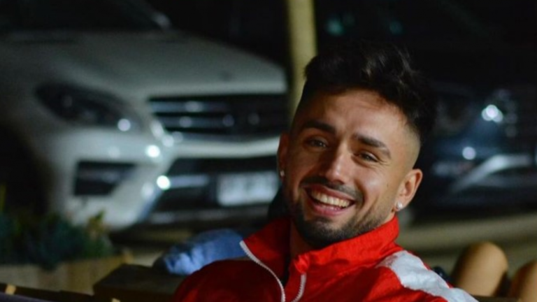 ¿Pololeando? Bambino se mostró muy cariñoso con conocida bailarina