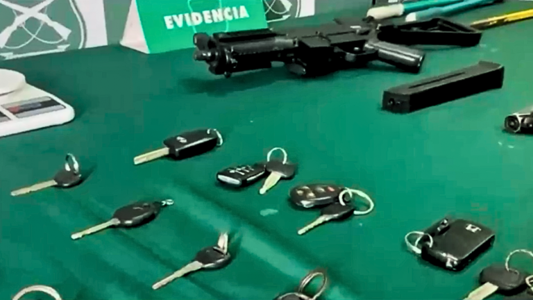 Carabineros desbarató a banda dedicada al robo de vehículos: Eran comercializados en Bolivia
