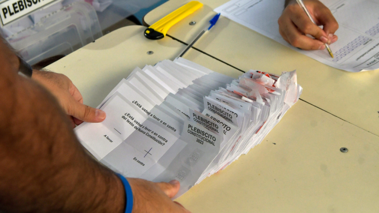 ¿Debería cerrarse el tema constituyente? Esta fue la respuesta de la ciudadanía según Cadem