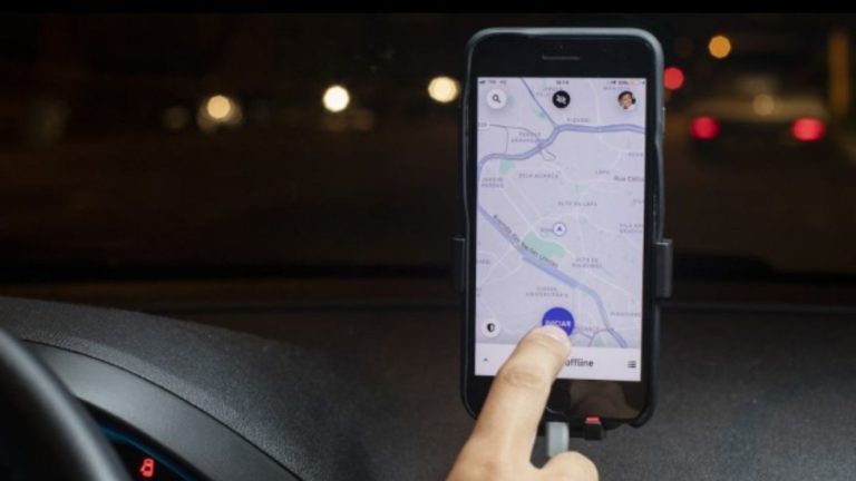 Consejos para movilizarte seguro durante la celebración de año nuevo