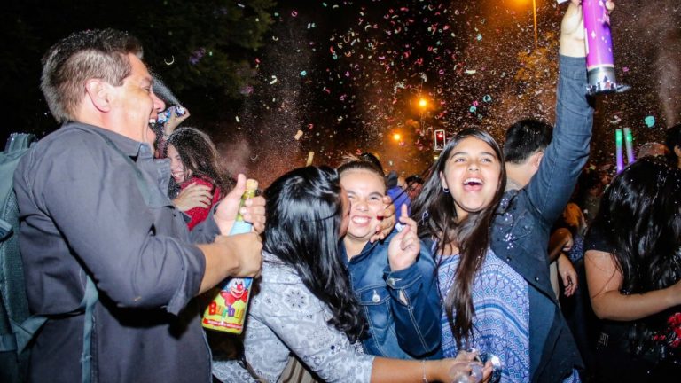 ¿Aún no sabes dónde celebrar Año Nuevo? Estas 5 fiestas aún tienen entradas disponibles