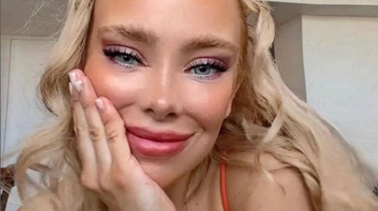 Detienen a Cass Zamorano por presunta agresión a ex pareja a las afueras de clínica en Las Condes