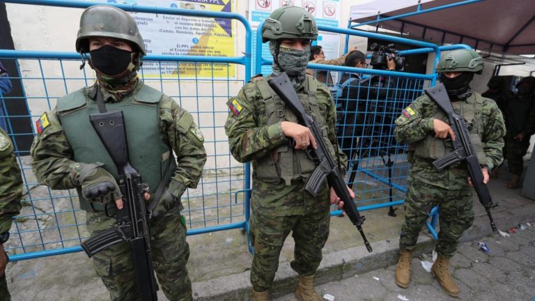 Crisis en Ecuador: Presidente declara conflicto armado interno y ordena acciones militares contra bandas criminales