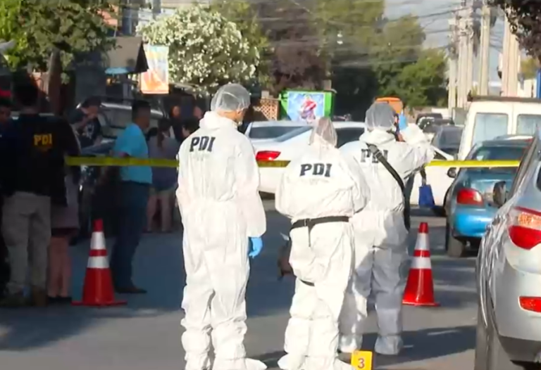 Hombre recibió al menos 5 disparos en plena vía pública en Renca: Iba a buscar a su esposa