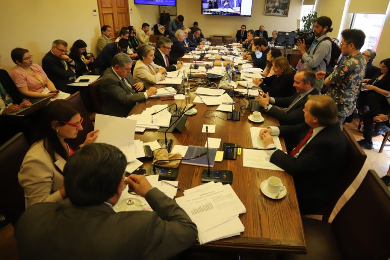 Reforma previsional pasa a la Sala: ¿Qué se aprobó en la Comisión de Hacienda?