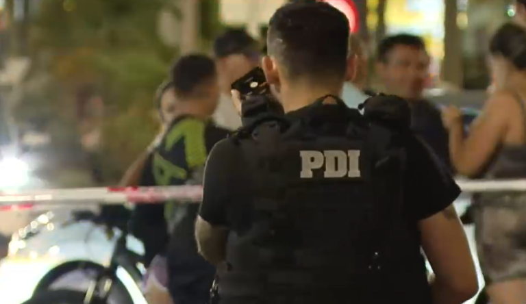 PDI baleó a sujeto que lo amenazó con un machete en plena calle de San Miguel