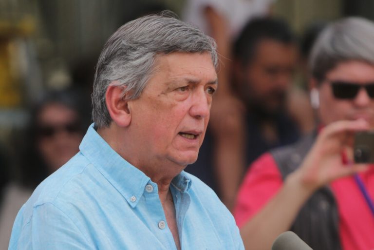 Carmona criticó carta del PS que apoya como candidato a Ismael Calderón para alcalde de Santiago