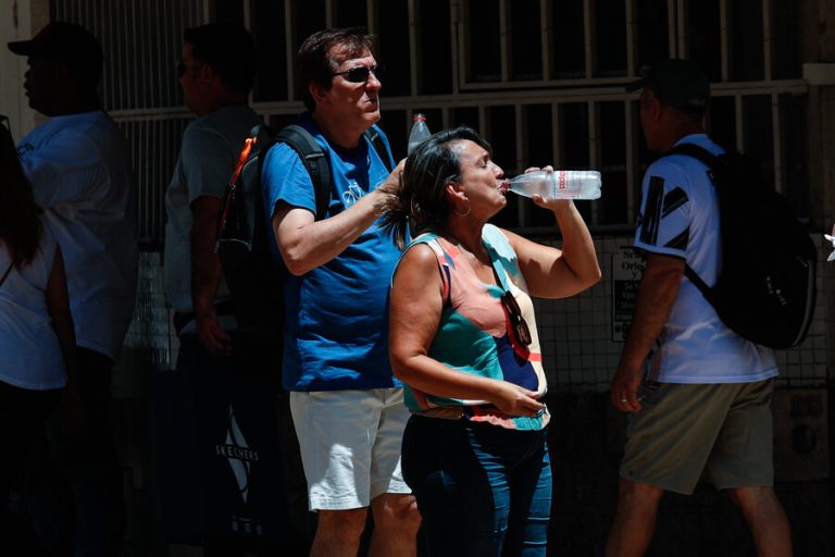 ¿Hasta cuándo durará la ola de calor en Santiago?