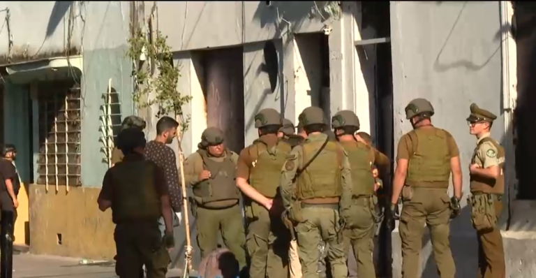 Desalojan casa tomada desde 2020: Está a cuadras de la residencia de pdte. Boric