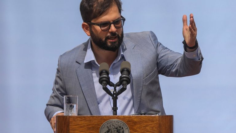 Pdte. Boric encabezó actividad por por pensiones para mujeres: 