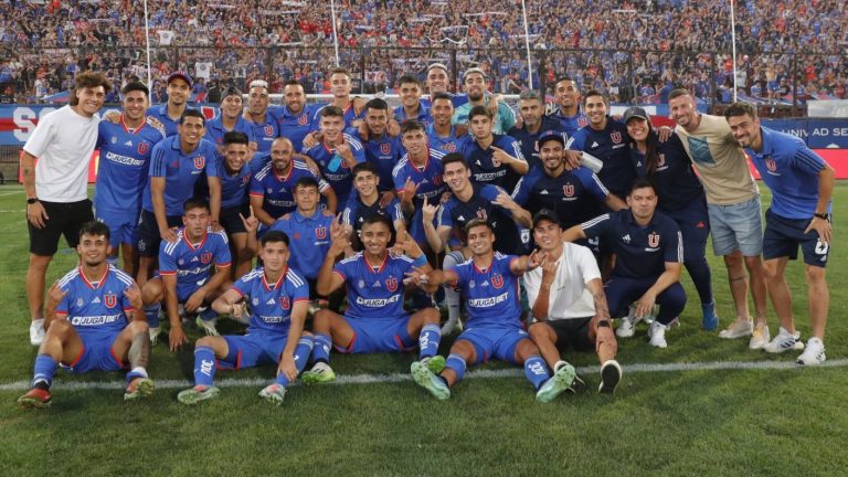 La U golea y enamora a sus hinchas de la mano de Gustavo Álvarez