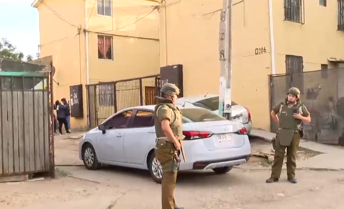 Conmoción en Bajos de Mena: Balacera en blocks de Puente Alto dejó un fallecido y varios heridos