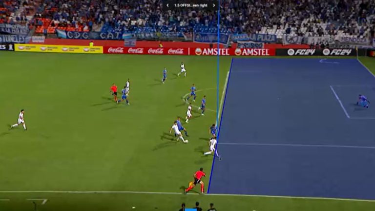 Era un golazo: Wiemberg y Colo Colo celebran, pero un ajustado offside anuló la apertura de la cuenta