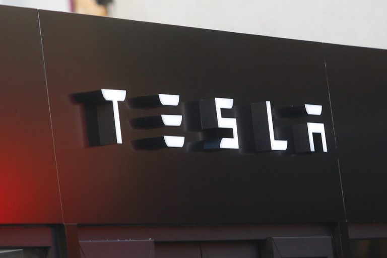 Tesla busca trabajadores: Conoce las ofertas de empleo en Chile y cómo postular