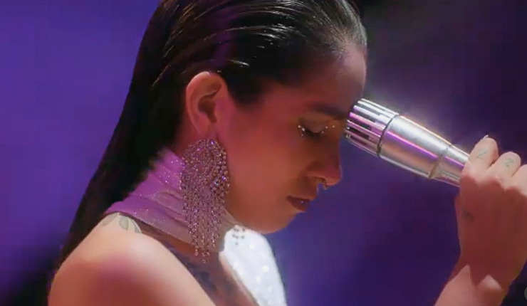 Bullying, acoso y machismo: Los duros episodios que María Becerra enfrentó en el colegio