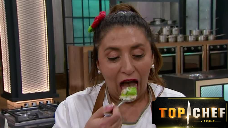 No aguantó las ganas: Pincoya comió su plato antes de presentarlo en Top Chef VIP