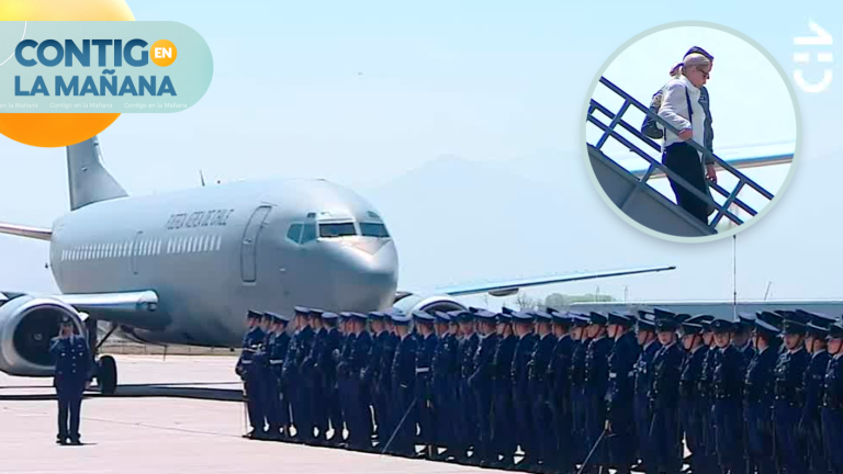 Junto a toda la familia: Aterrizó avión que traslada el cuerpo del ex pdte. Sebastián Piñera