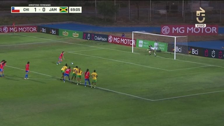 Estuvo cerca el segundo: Yanara Aedo falló un penal ante Jamaica