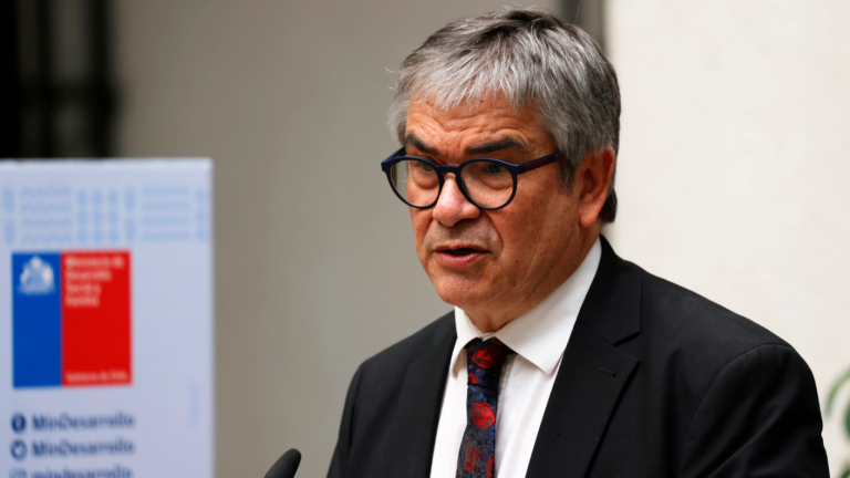 Mario Marcel se refirió a facilidades del gobierno para movilizar recursos tras incendios forestales