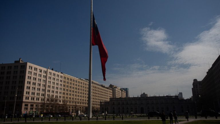 Duelo nacional por fallecidos en incendios forestales: ¿Qué es y en qué consiste la medida?
