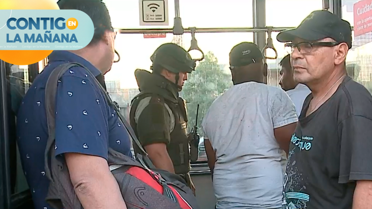 Delincuentes asaltan bus en Pedro Aguirre Cerda en medio de operativo policial