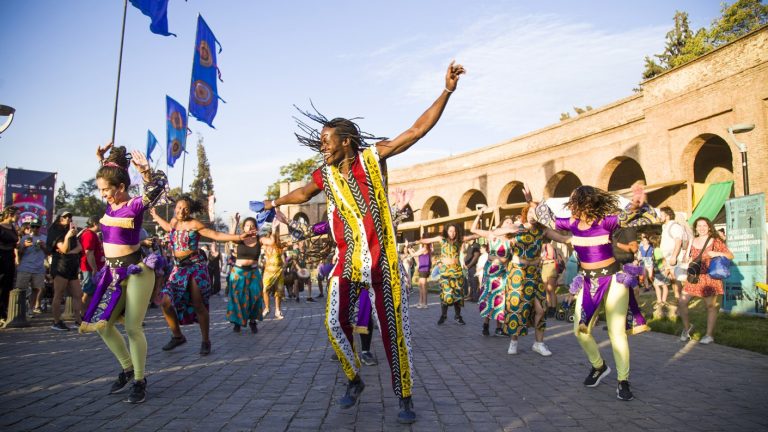 Festival WOMAD 2024: Entradas gratuitas ya están disponibles