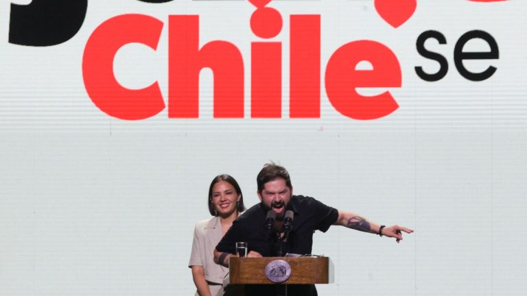 Kidd Voodoo reaccionó a efusiva presentación del presidente Boric: 