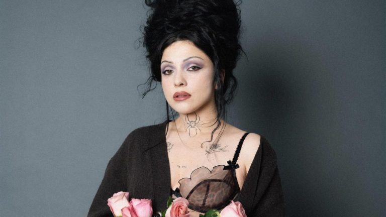 Mon Laferte vuelve a conseguir importante reconocimiento internacional: Apareció en Times Square