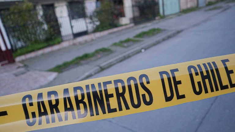Escabroso femicidio Maipú: Asesinó a su polola, ocultó el cuerpo en la maleta de un auto y su hermana lo denunció
