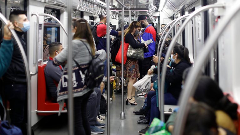 Padre de niño con autismo en picada contra músicos en vagones del Metro: 