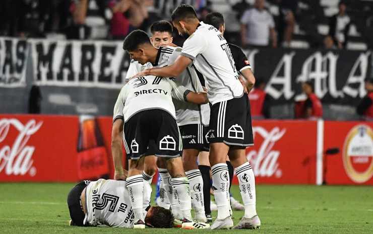 Rivales siempre complejos: Así le fue a Colo Colo visitando a equipos paraguayos por la Libertadores