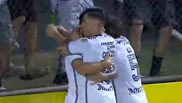 ¡GOLAZO para el empate! Cristián Zavala anotó el 1-1 para Colo Colo en Copa Libertadores