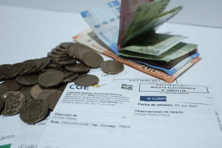 ¿Cómo y cuándo se podría recibir el subsidio por alza de luz?