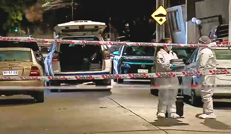 Hombre murió apuñalado en Cerro Navia: Vecinos lo hallaron en la vía pública tras ataque de desconocido