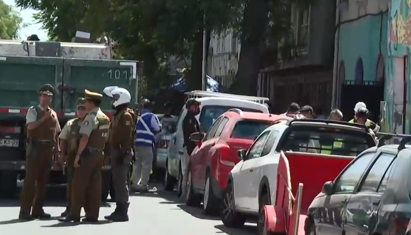 Desalojan casa en barrio del pdte. Boric tomada desde 2022: Encontraron droga al interior