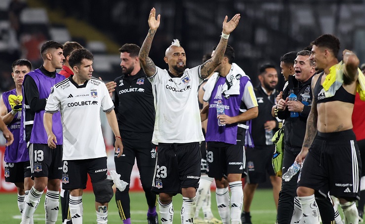 La alegre reacción de Arturo Vidal tras conocer el grupo de Colo Colo en la Libertadores: 