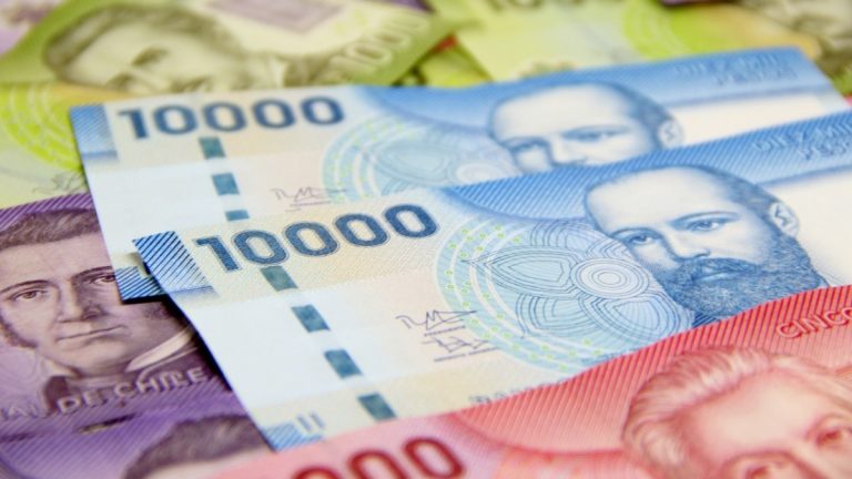 Con sueldos de $1 millón: 10 trabajos a los que puedes postular sin necesidad de título