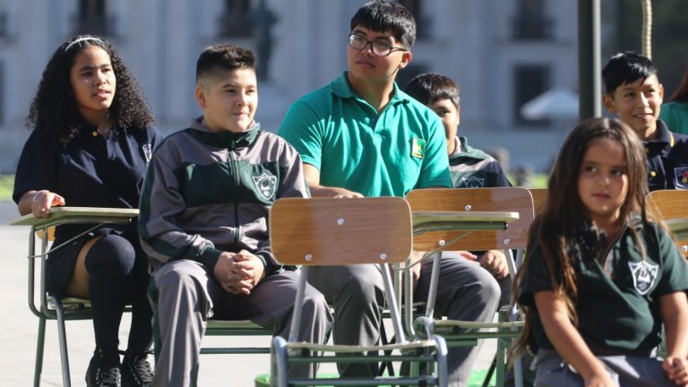 Bono Logro Escolar 2024: Revisa acá las familias que pueden recibir más de $200 mil